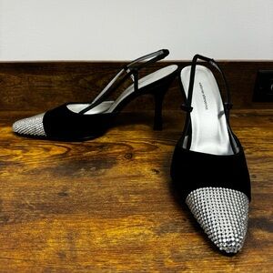 NWT Valerie‎ Stevens Starlet Black Velvet Sling Back Rhinestone Pointed Toe Sz 6